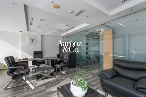 Birojs Business Bay, Dubaijā, AAE 95 m2 Nr. 719523 - attēls 4