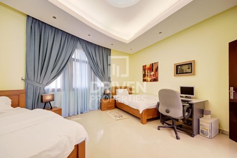 ویلا برای اجاره در Emirates Hills، Dubai، امارات متحده عربی 1723.72 متر مربع ، شماره 768184 - تصویر 23