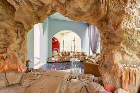 ویلا برای اجاره در Emirates Hills، Dubai، امارات متحده عربی 1723.72 متر مربع ، شماره 768184 - تصویر 20