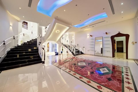 ویلا برای اجاره در Emirates Hills، Dubai، امارات متحده عربی 1723.72 متر مربع ، شماره 768184 - تصویر 5
