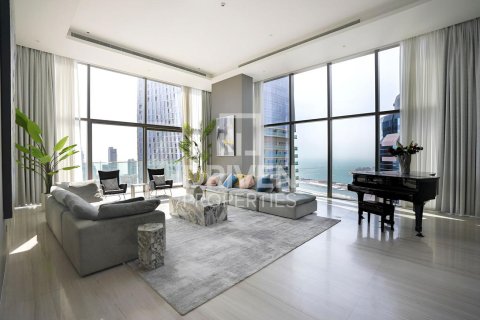 Apartment in Dubai Marina, Dubai, UAE 4 bedrooms, 594.21 sq.m. № 768189 - photo 2