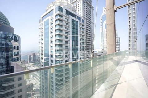 Apartment in Dubai Marina, Dubai, UAE 4 bedrooms, 594.21 sq.m. № 768189 - photo 1