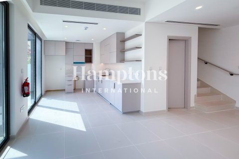 Városi lakóépület itt: Arabian Ranches 3, Dubai, EAE, 3 hálószoba, 127.55581900 m², azonosító: 739462 - fénykép 2
