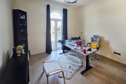 Вилла Jumeirah Park, Дубай, БАӘ-да 4 жатын бөлмелер, 494.89 м² № 749884 - фото 7