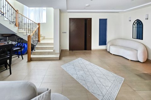 Вилла Jumeirah Park, Дубай, БАӘ-да 4 жатын бөлмелер, 494.89 м² № 749884 - фото 4