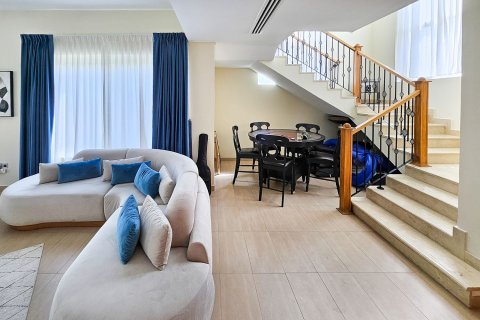 Вилла Jumeirah Park, Дубай, БАӘ-да 4 жатын бөлмелер, 494.89 м² № 749884 - фото 3