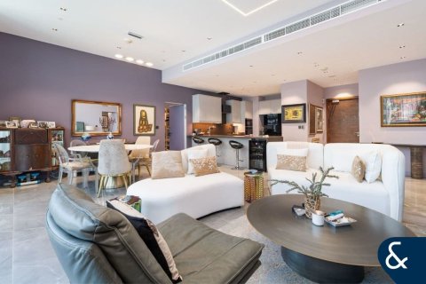 Appartement te koop in Palm Jumeirah, Dubai, VAE 2 slaapkamers, 159 vr.m., nr 698055 - foto 1