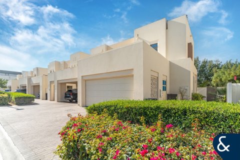 Villa i Reem, Dubai, Emiratene 3 soverom, 208 kvm nr. 698048