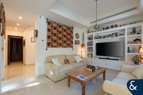 Reem、Dubai、UAE にあるヴィラ販売中 3ベッドルーム、208 m2、No698048 - 写真 6