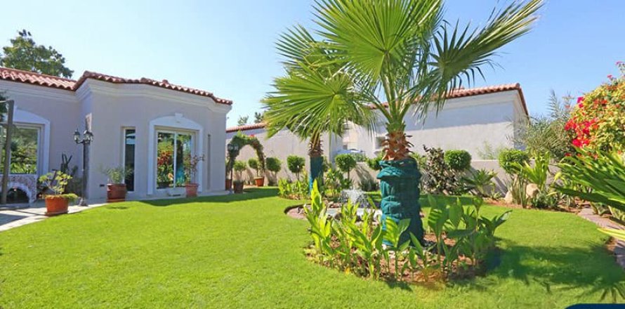 Villa in Green Community, Dubai, UAE 4 bedrooms, 404 sq.m. № 698045