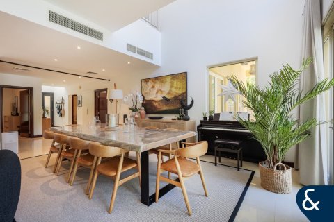 Arabian Ranches、Dubai、UAE にあるヴィラ販売中 5ベッドルーム、937 m2、No698049 - 写真 6