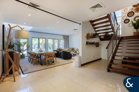 Arabian Ranches、Dubai、UAE にあるヴィラ販売中 5ベッドルーム、937 m2、No698049 - 写真 3