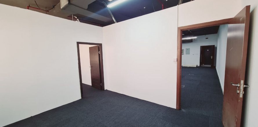 Dubai、UAEにあるオフィス 103.6 m2 No634774