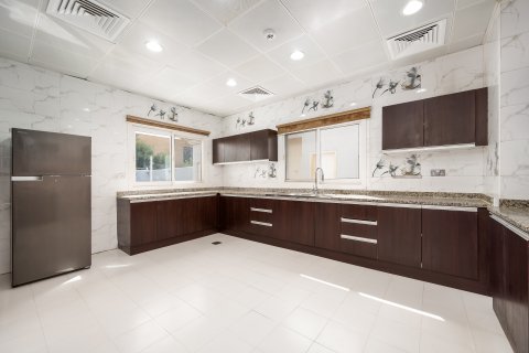 Vila di Al Barsha, Dubai, UEA 6 kamar tidur, 929.03 m2 nomor 764160 - foto 4