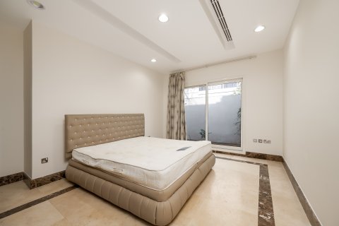 Vila di Al Barsha, Dubai, UEA 6 kamar tidur, 929.03 m2 nomor 764160 - foto 9