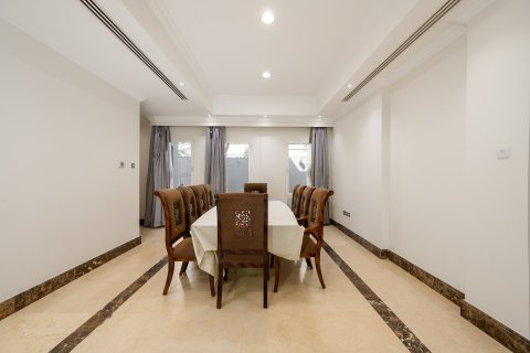 Vila di Al Barsha, Dubai, UEA 6 kamar tidur, 929.03 m2 nomor 764160 - foto 5