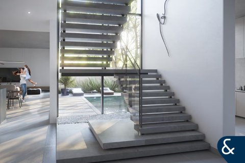 Vila v Jumeirah Golf Estates, Dubai, SAE 5 spální, 532 m2 č. 670916 - Fotografia 4