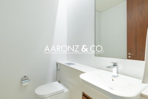 Appartement te koop in The Hills, Dubai, VAE 2 slaapkamers, 143 vr.m., nr 670540 - foto 20