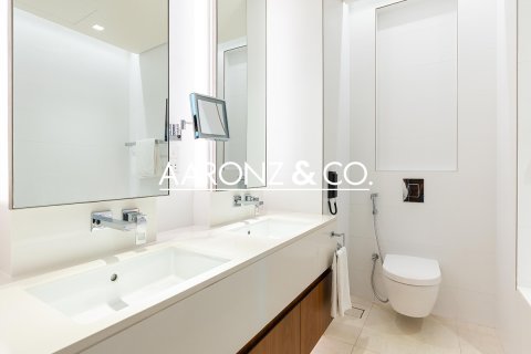 Appartement te koop in The Hills, Dubai, VAE 2 slaapkamers, 143 vr.m., nr 670540 - foto 18