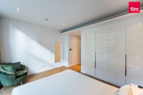 Apartment in City Walk, Dubai, UAE 2 bedrooms, 163.1 sq.m. № 699885 - photo 8