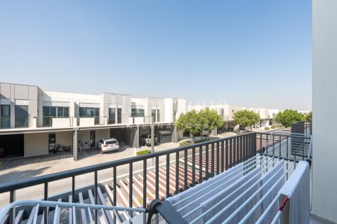 Townhouse in Arabian Ranches 3, Dubai, UAE 3 bedrooms, 180.41762600 sq.m. № 651359 - photo 21