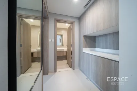 Apartemen di LIV MARINA di Dubai Marina, UEA 1 kamar tidur, 78 m2 nomor 650348 - foto 12