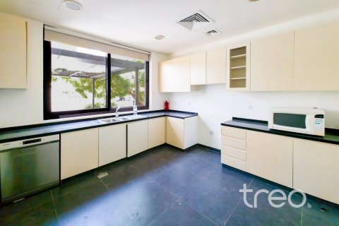 Villetta a schiera in affitto a DAMAC Hills (Akoya by DAMAC), Dubai, EAU 3 camere da letto, 326.93 mq. № 761415 - foto 9