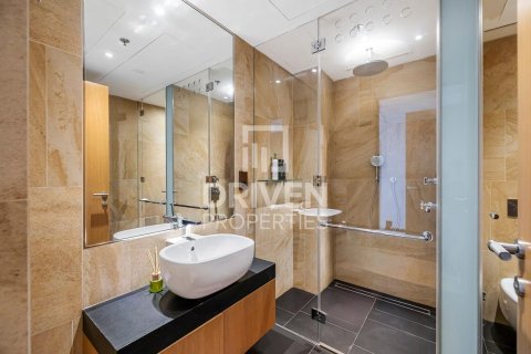 Apartment til salg i Jumeirah, Dubai, UAE 3 soveværelser, 244.43 kvm № 741658 - foto 16