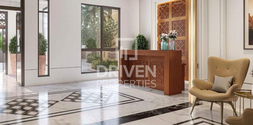 Appartamento a Umm Suqeim, Dubai, EAU 4 camere da letto, 250.84 mq. № 741660