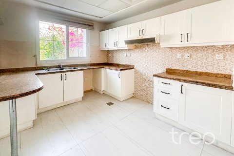 Vila u Arabian Ranches, Dubai, UAE 3 spavaćih soba, 226.96 m2 Br. 733667 - fotografija 4