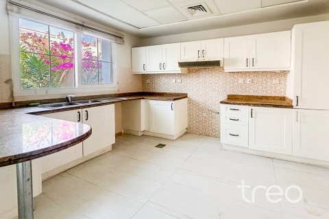 Vila u Arabian Ranches, Dubai, UAE 3 spavaćih soba, 226.96 m2 Br. 733667 - fotografija 5