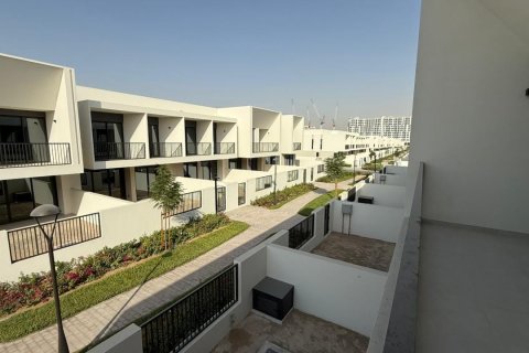 Villa til salg i Town Square, Dubai, UAE 3 soveværelser, 177 kvm № 698632 - foto 11