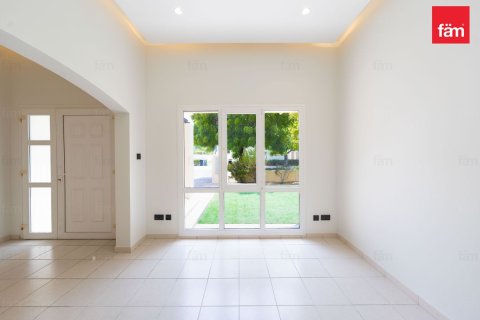 Vila di Dubai, UAE 4 bilik tidur, 560.3 meter persegi № 751936 - foto 11