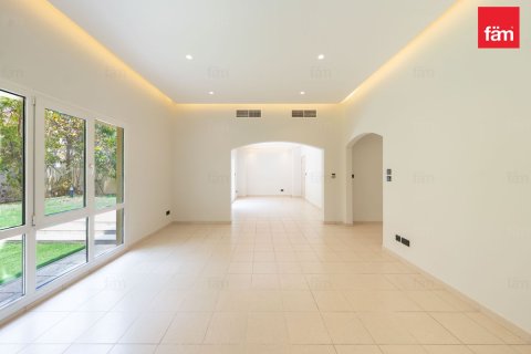Vila di Dubai, UAE 4 bilik tidur, 560.3 meter persegi № 751936 - foto 7