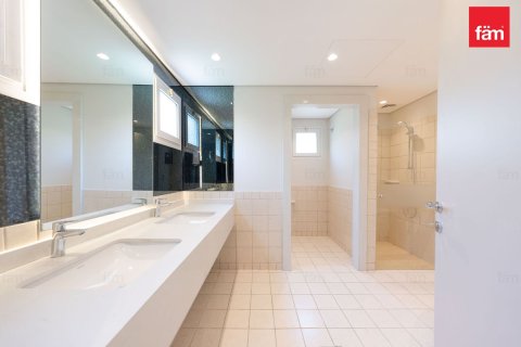 Vila di Dubai, UAE 4 bilik tidur, 560.3 meter persegi № 751936 - foto 23