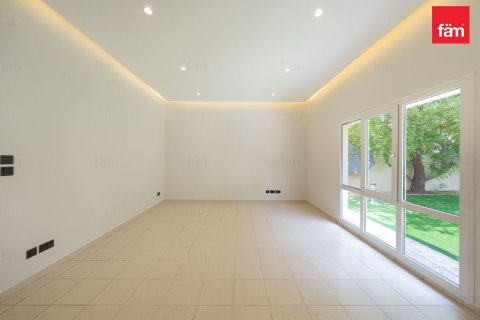 Vila di Dubai, UAE 4 bilik tidur, 560.3 meter persegi № 751936 - foto 6