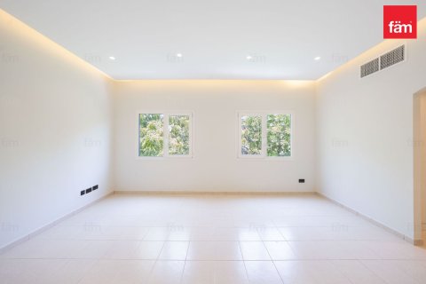 Vila di Dubai, UAE 4 bilik tidur, 560.3 meter persegi № 751936 - foto 18