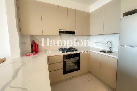 Apartment in Nadd Al Sheba, Dubai, UAE 1 bedroom, 79.98948300 sq.m. № 714629 - photo 4