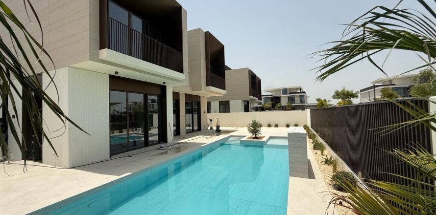 Villa in Dubai Hills Estate, UAE 5 bedrooms, 482.81 sq.m. № 751002