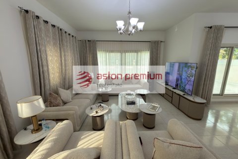 Villa zum Verkauf in Jumeirah Village Circle, Dubai, VAE 4 Schlafzimmer, 346 m2 Nr. 741534 - Foto 3