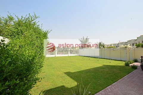 Villa zum Verkauf in Jumeirah Village Circle, Dubai, VAE 4 Schlafzimmer, 346 m2 Nr. 741534 - Foto 2