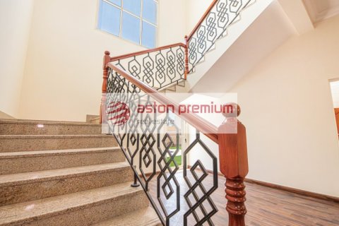 Вилла Аль-Барша, Дубай, БАӘ-да 5 жатын бөлмелер, 1394 м² № 741535 - фото 20