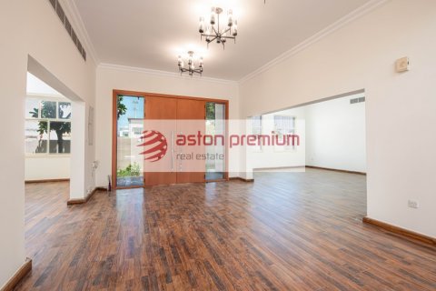 Вилла Аль-Барша, Дубай, БАӘ-да 5 жатын бөлмелер, 1394 м² № 741535 - фото 7