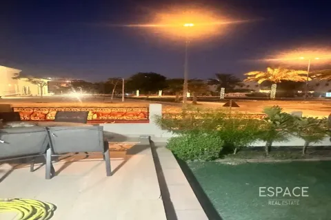 Al Furjan, Dubai, संयुक्त अरब अमीरात में विला, 3 बेडरूम, 262 वर्ग मीटर, संख्या 738147