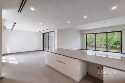 Villa en alquiler en Dubai Hills Estate, Dubai, EAU 4 dormitorios, 292 m2 № 738149 - foto 4
