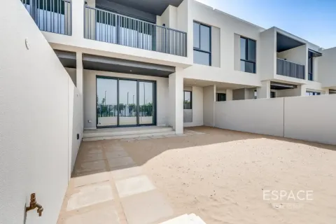 Casa urbana para arrendamento em Jebel Ali, Dubai, EAU 4 quartos, 255 m2 № 738145 - foto 3