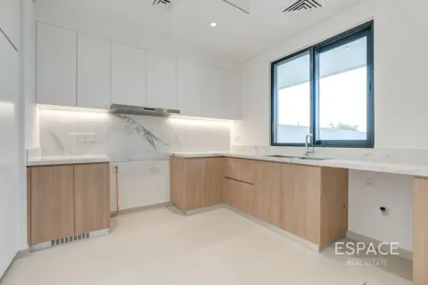 Casa urbana para arrendamento em Jebel Ali, Dubai, EAU 4 quartos, 255 m2 № 738145 - foto 16