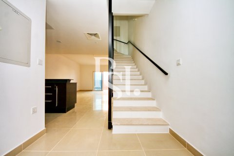 Huoneisto Al Reef, Abu Dhabi, Arabiemiraatit 2 makuuhuonetta, 114 m2 № 731774 - kuva 7