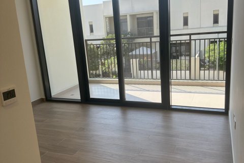 Huoneisto HOLLAND GARDENS RESIDENCE Town Square, Dubai, Arabiemiraatit 3 makuuhuonetta, 217 m2 № 696481 - kuva 12