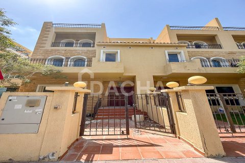 טאונהאוס ב Jumeirah Village Circle, Dubai, איחוד האמירויות 3 חדרי שינה, 129 מ